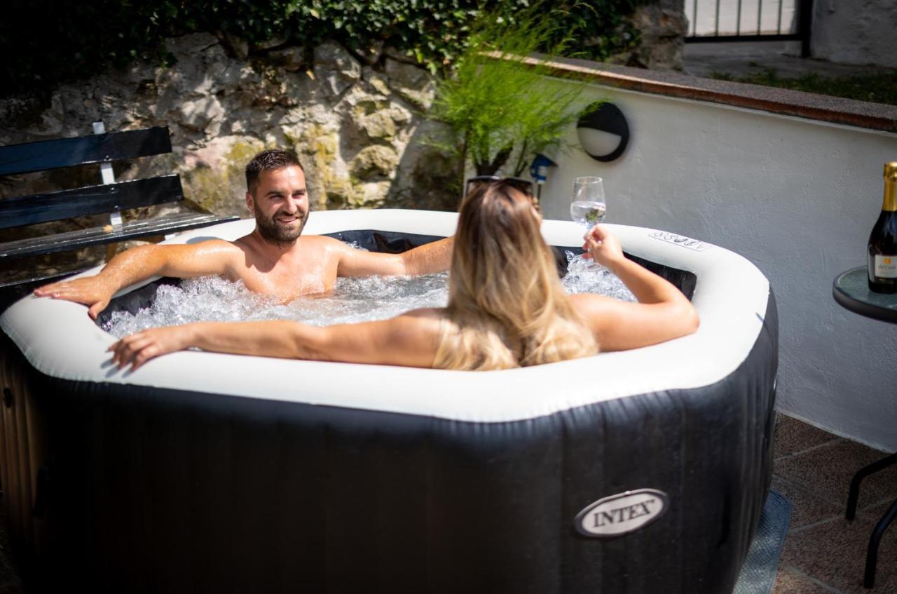 Charming Studio With Hot Tube, Terrace, Barbecue And Garden Kraljevica Kültér fotó